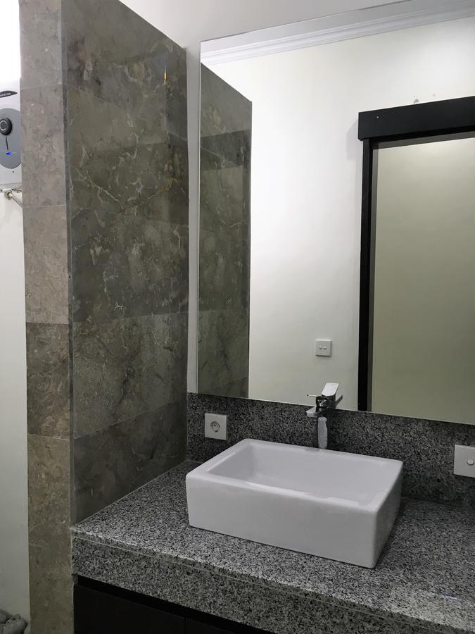 Indah Homestay Σεμινιάκ Εξωτερικό φωτογραφία