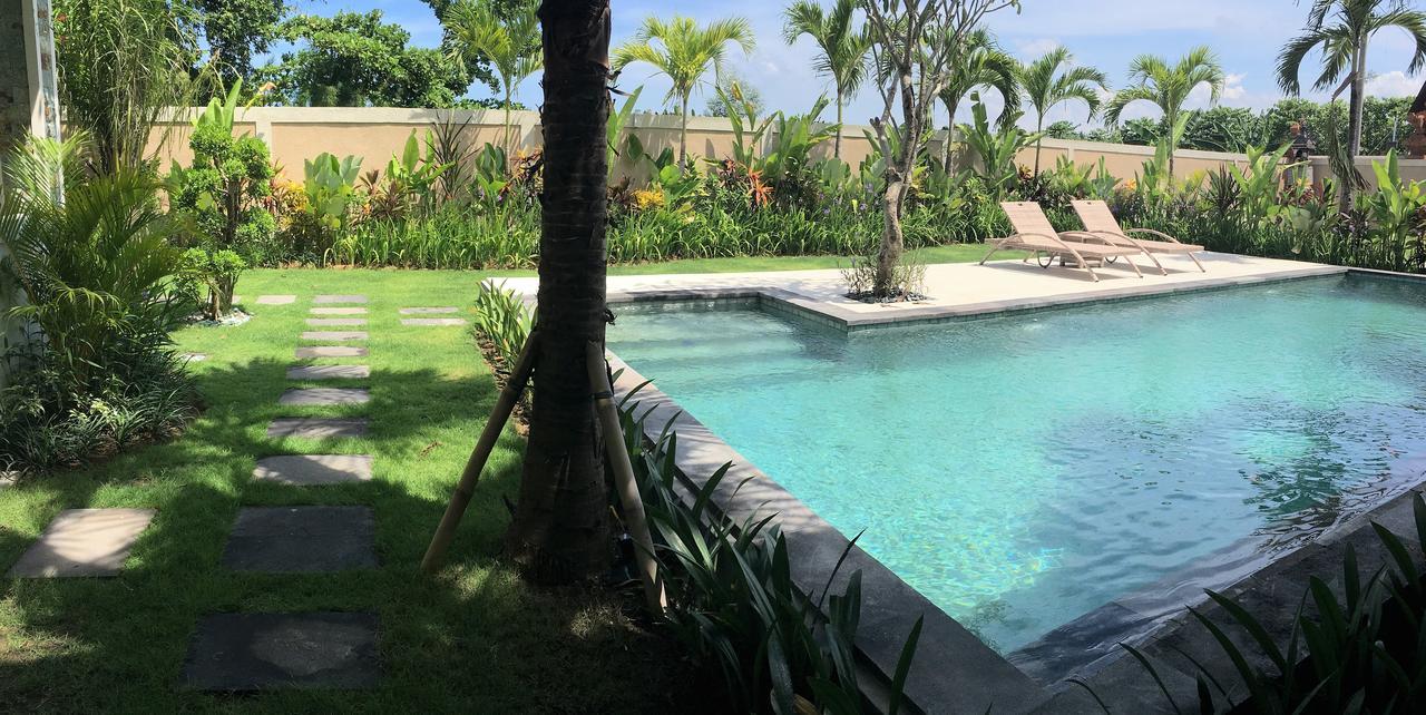 Indah Homestay Σεμινιάκ Εξωτερικό φωτογραφία
