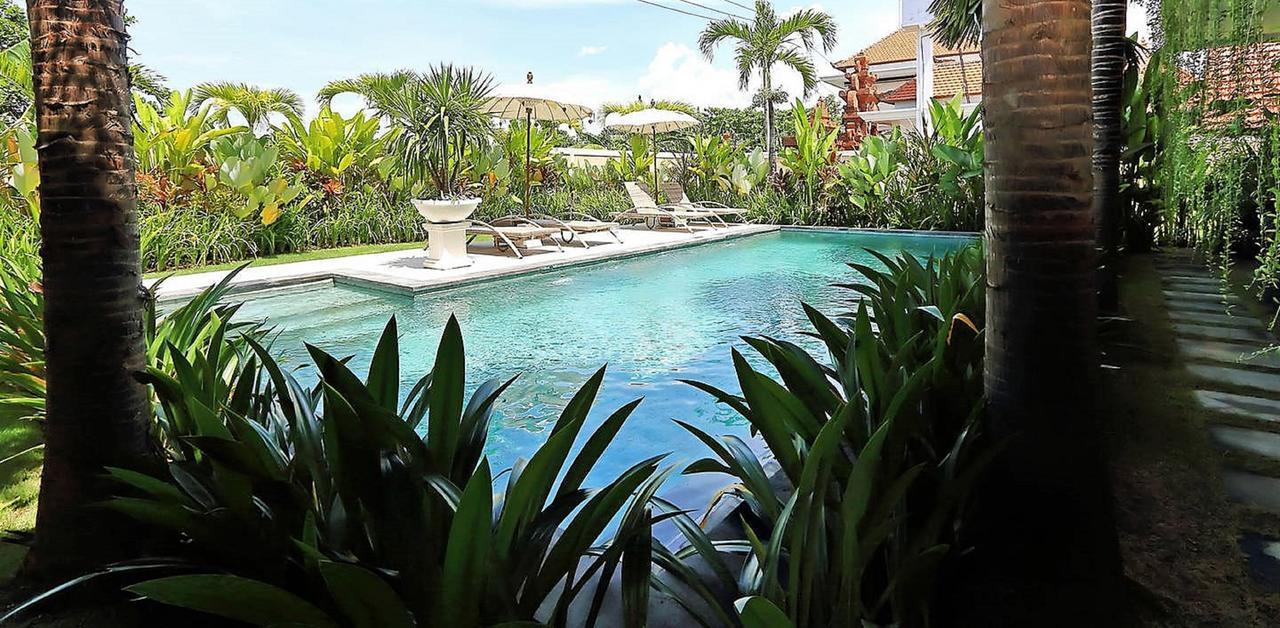 Indah Homestay Σεμινιάκ Εξωτερικό φωτογραφία