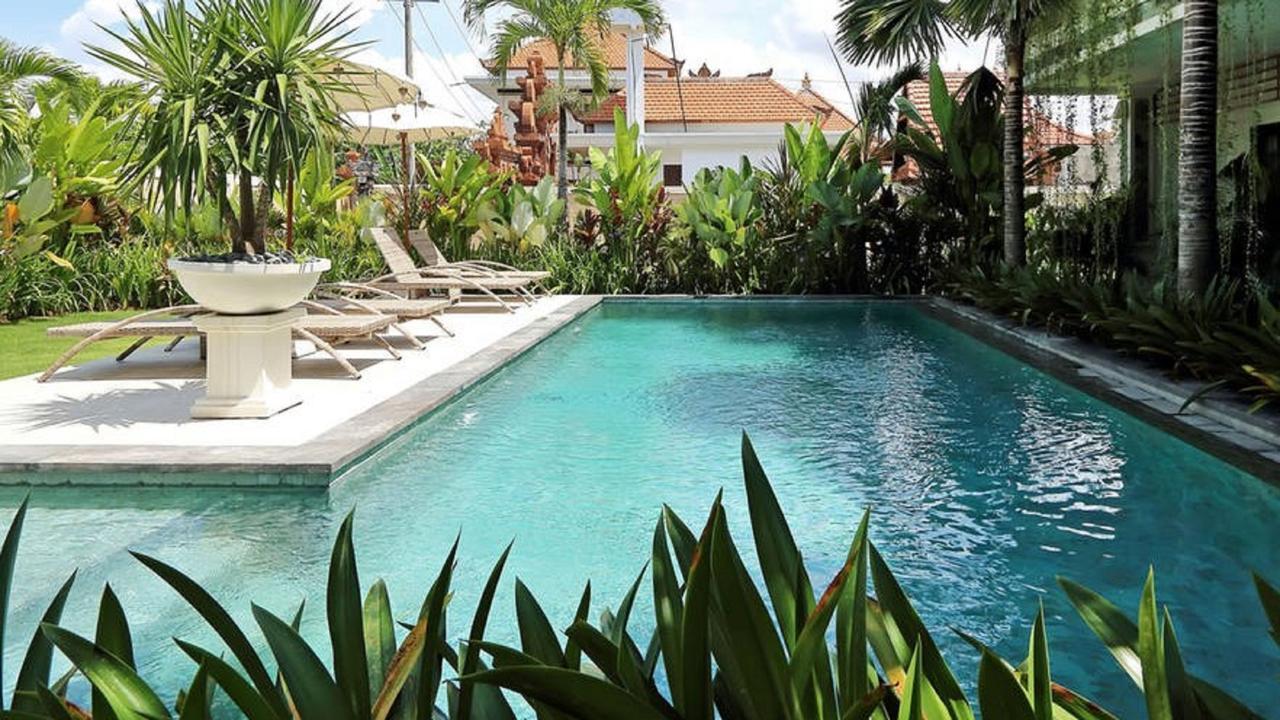 Indah Homestay Σεμινιάκ Εξωτερικό φωτογραφία